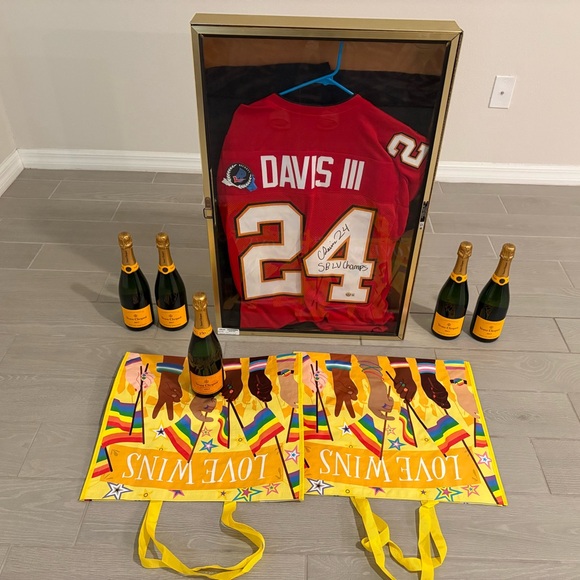 Red Davis III Men’s Jersey